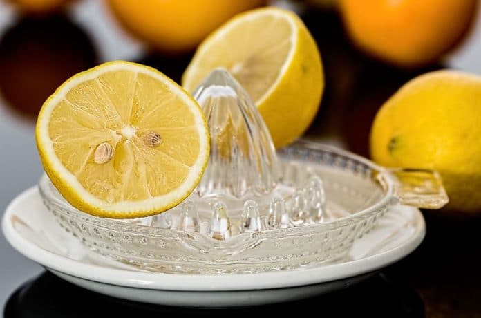 Bere Acqua E Limone I Benefici Per Il Corpo